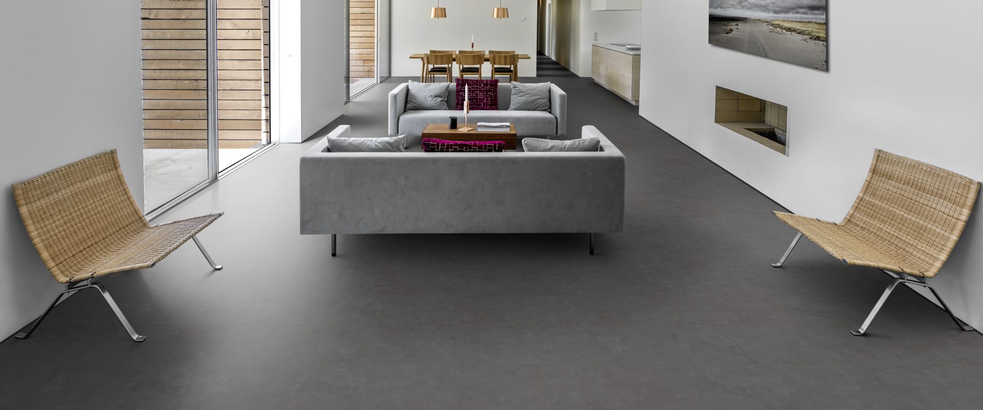 Кварцвиниловый SPC ламинат Kahrs Luxury Tiles Click 5 mm Schwarzhorn CLS 300 600×300×5 фото в интерьере Кварцвиниловый SPC ламинат Kahrs Luxury Tiles Click 5 mm Schwarzhorn CLS 300 600×300×5 фото в интерьере