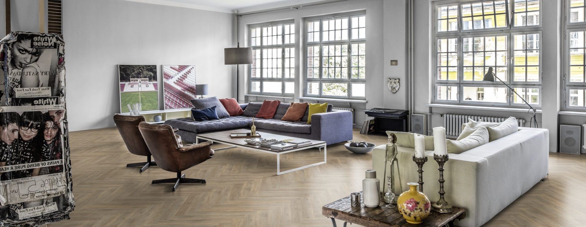 Кварцвиниловый SPC ламинат Kahrs Luxury Tiles Herringbone 5 mm Taiga RL CHW 120 венгерская елка 720×120×5 фото в интерьере Кварцвиниловый SPC ламинат Kahrs Luxury Tiles Herringbone 5 mm Taiga RL CHW 120 венгерская елка 720×120×5 фото в интерьере