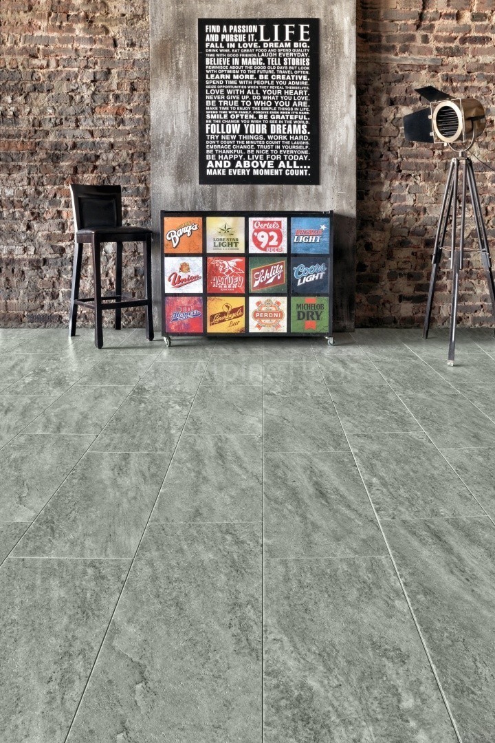Кварцвиниловый SPC ламинат Alpine Floor Stone Mineral Core Шеффилд ECO 4-13 609,6×304,8×4 фото в интерьере