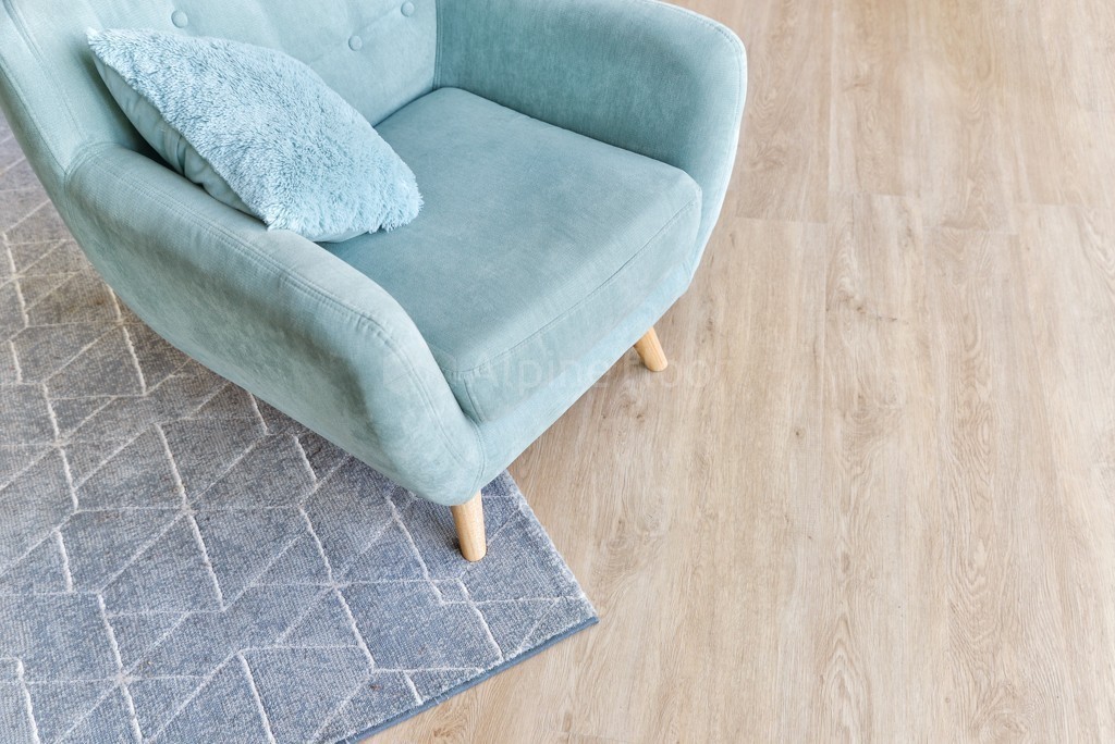 Кварцвиниловая плитка Alpine Floor клеевая Easy Line Дуб Кремовый ECO 3-23 1219,2×184,15×3 фото в интерьере