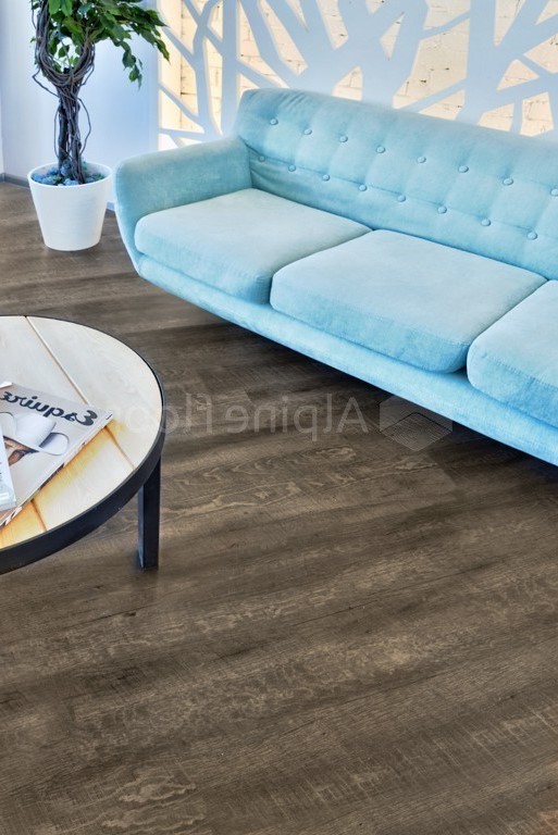 Кварцвиниловая плитка Alpine Floor клеевая Ultra Дуб Рустикальный ECO 5-8 1219,2×184,15×2 фото в интерьере