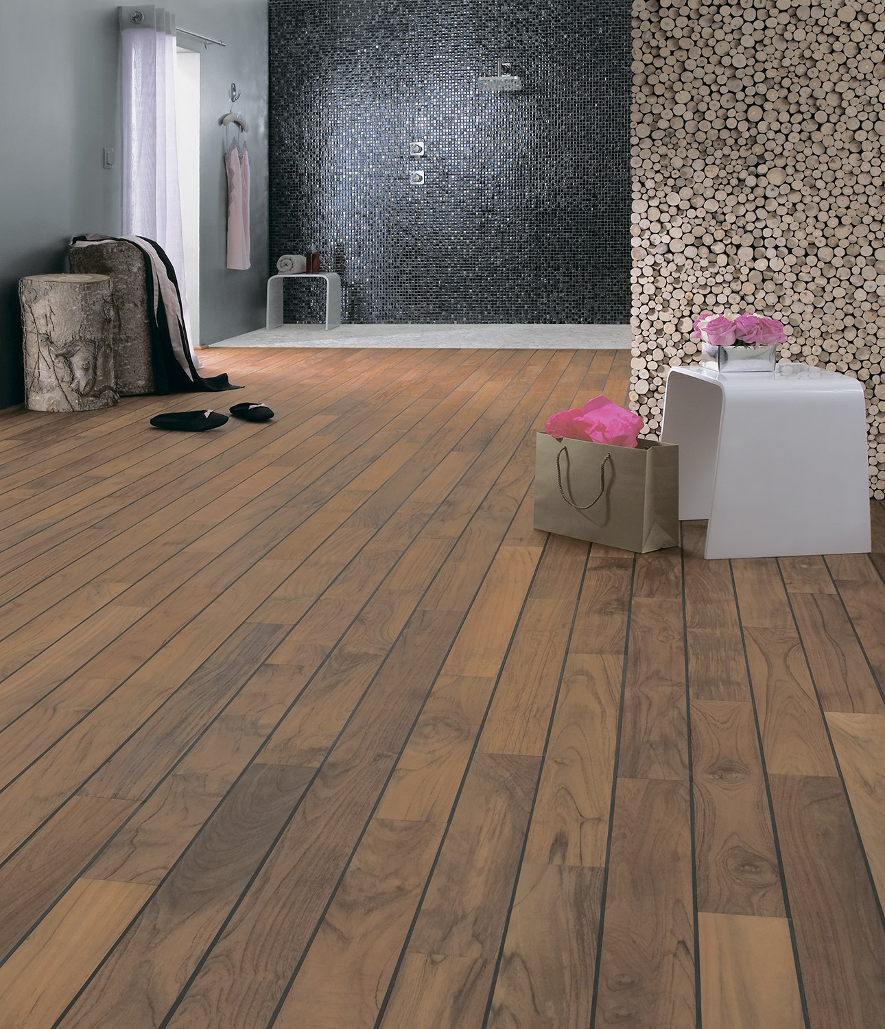 Паркет для влажных помещений Navylam+ тик 300 – 1200×88×9 фото в интерьере Паркет для влажных помещений Navylam+ тик 300 – 1200×88×9 фото в интерьере