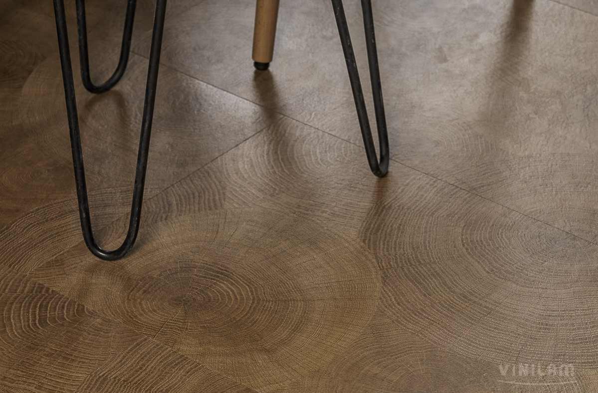 Кварцвиниловая плитка Vinilam клеевая Ceramo Stone Glue Дуб Натуральный 61601 950×480×2,5 фото в интерьере