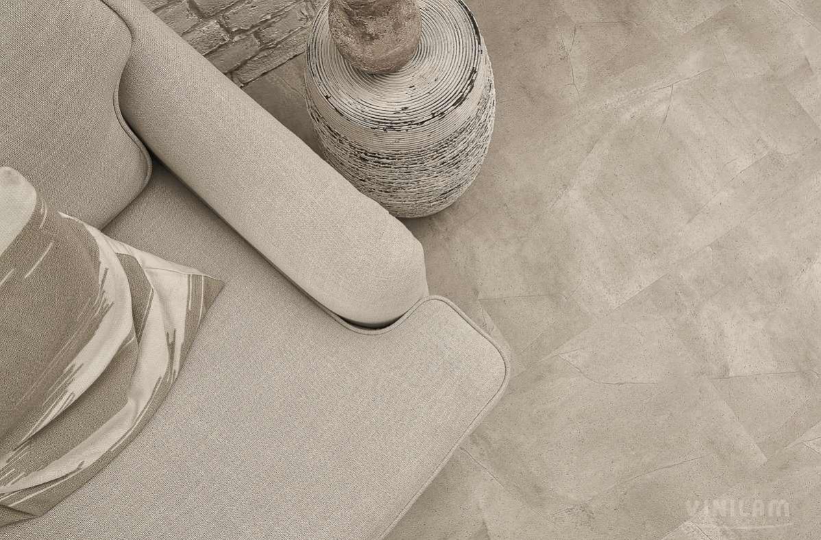 Кварцвиниловая плитка Vinilam клеевая Ceramo Stone Glue Бетонная смесь 61603 950×480×2,5 фото в интерьере