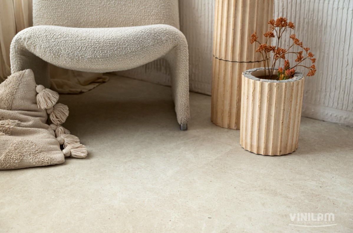 Кварцвиниловая плитка Vinilam клеевая Ceramo Stone Glue Тихая Бухта 71612 950×475×2,5 фото в интерьере