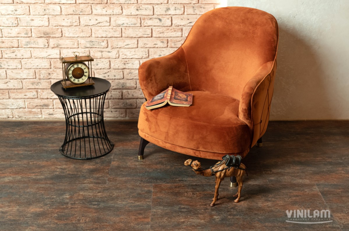Кварцвиниловая плитка Vinilam клеевая Ceramo Stone Glue Керамическая Сталь 71617 950×475×2,5 фото в интерьере