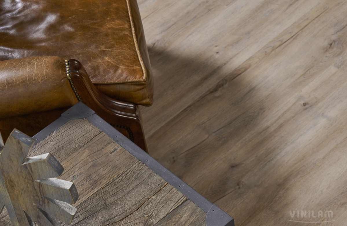 Кварцвиниловая плитка Vinilam клеевая Ceramo XXL Glue Дуб Женева 8870-EIR 1528×233×2,5 фото в интерьере