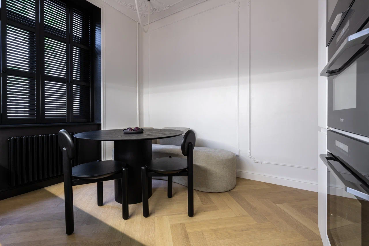 Композитная паркетная доска Quartz Parquet Елка Дуб испанский 33-404 венгерская елка 635×127×5 фото в интерьере Композитная паркетная доска Quartz Parquet Елка Дуб испанский 33-404 венгерская елка 635×127×5 фото в интерьере