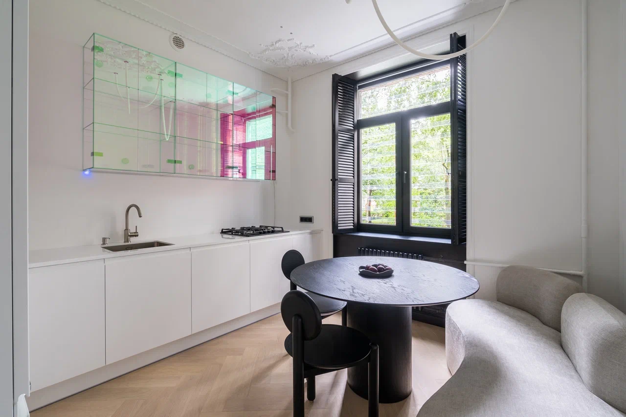 Композитная паркетная доска Quartz Parquet Елка Дуб испанский 33-404 венгерская елка 635×127×5 фото в интерьере Композитная паркетная доска Quartz Parquet Елка Дуб испанский 33-404 венгерская елка 635×127×5 фото в интерьере