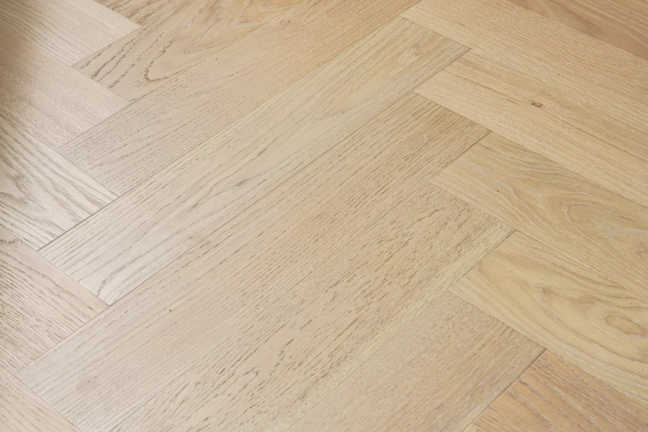 Композитная паркетная доска Quartz Parquet Елка Дуб лимба 33-405 венгерская елка 635×127×5 Композитная паркетная доска Quartz Parquet Елка Дуб лимба 33-405 венгерская елка 635×127×5