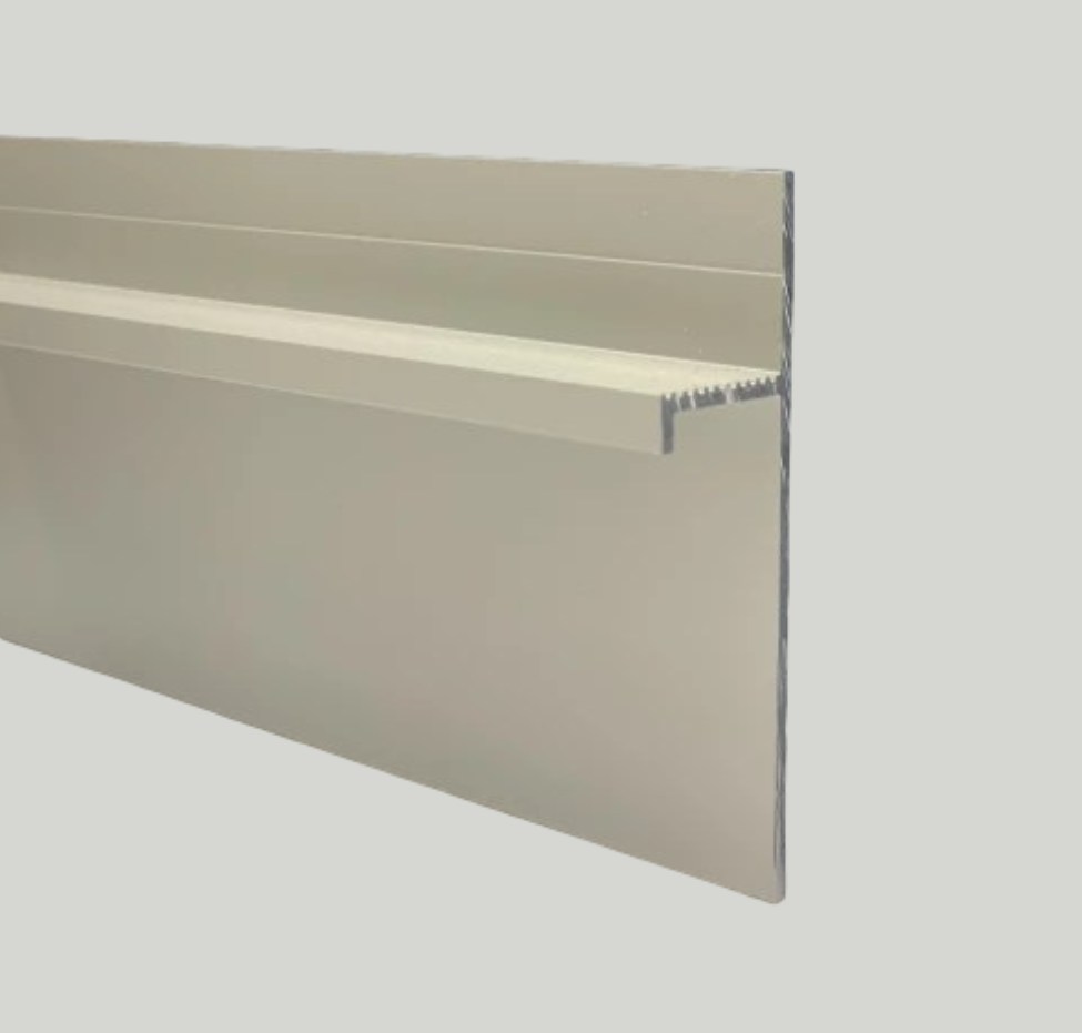 Плинтус алюминиевый теневой Modern Decor серебро матовое 2000×80×15 Плинтус алюминиевый теневой Modern Decor серебро матовое 2000×80×15