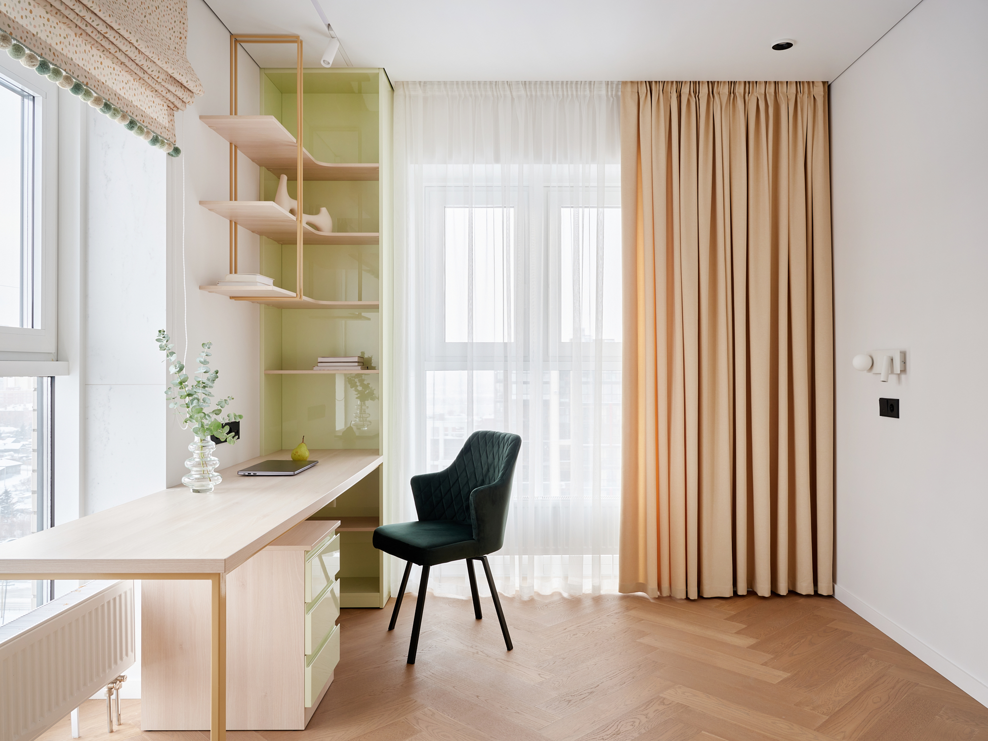 Композитная паркетная доска Quartz Parquet Елка Дуб карельский 33-419 венгерская елка 635×127×5 фото в интерьере Композитная паркетная доска Quartz Parquet Елка Дуб карельский 33-419 венгерская елка 635×127×5 фото в интерьере