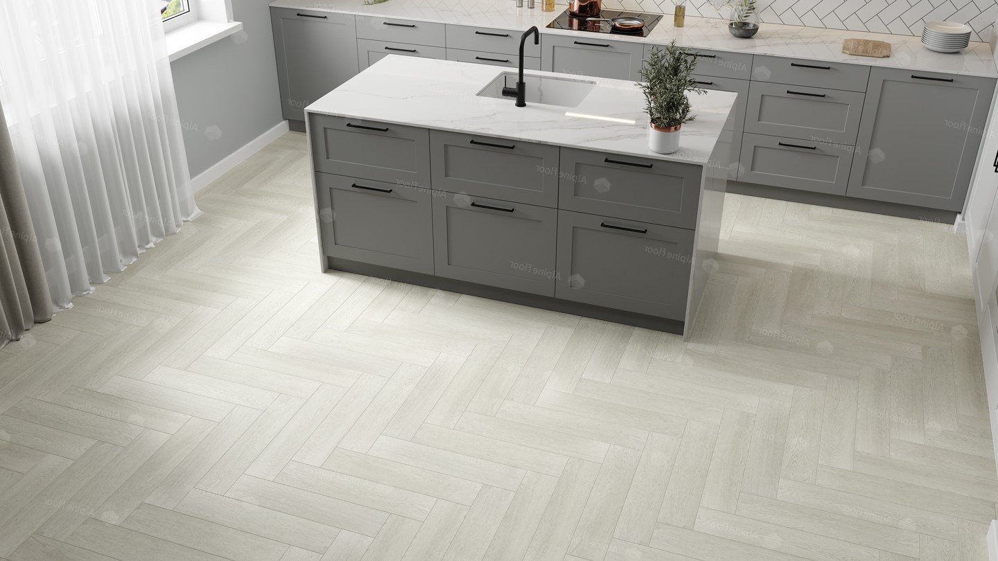 Кварцвиниловая плитка Alpine Floor клеевая Parquet LVT Зимний Лес ECO 16-6 венгерская елка 590×118×2,5 фото в интерьере