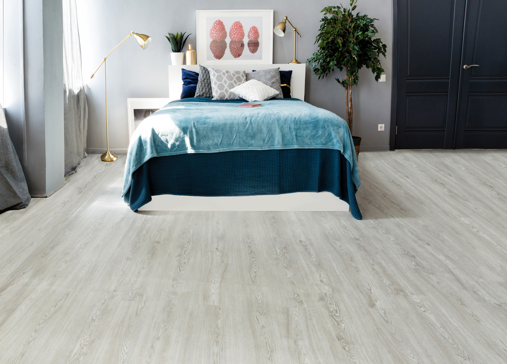 Кварцвиниловый SPC ламинат Alpine Floor Classic Light Дуб Арктик ECO 134-77 MC 1220×183×3,5 фото в интерьере