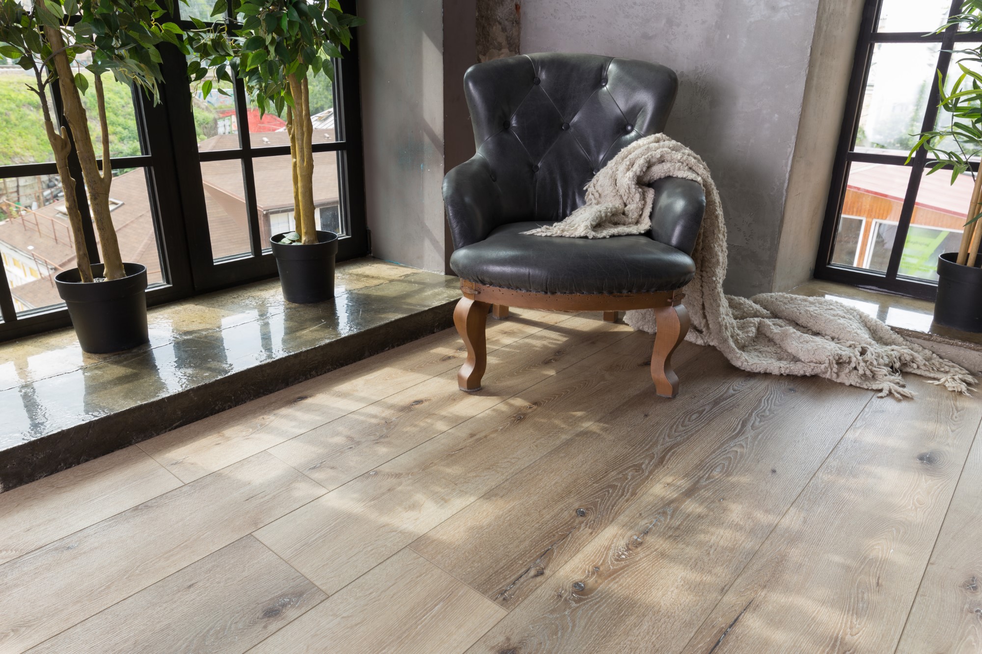 Кварцвиниловая плитка Aquafloor клеевая RealWood XL Glue AF8001XL 1524×228×2,5 фото в интерьере