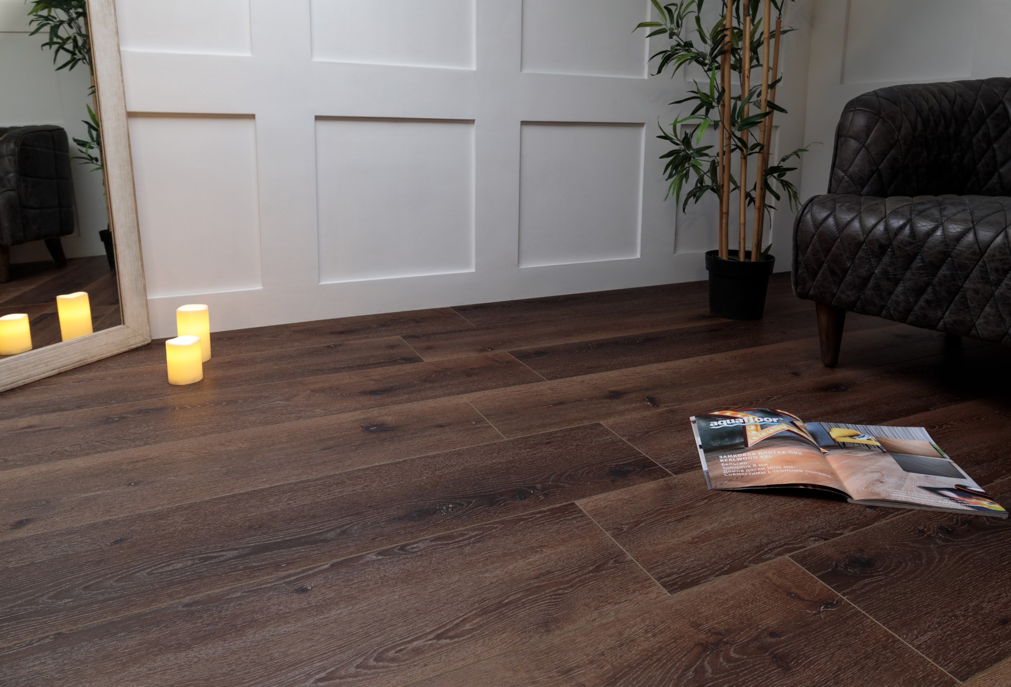 Кварцвиниловый SPC ламинат Aquafloor RealWood XL AF8010XL 1524×228×8 фото в интерьере