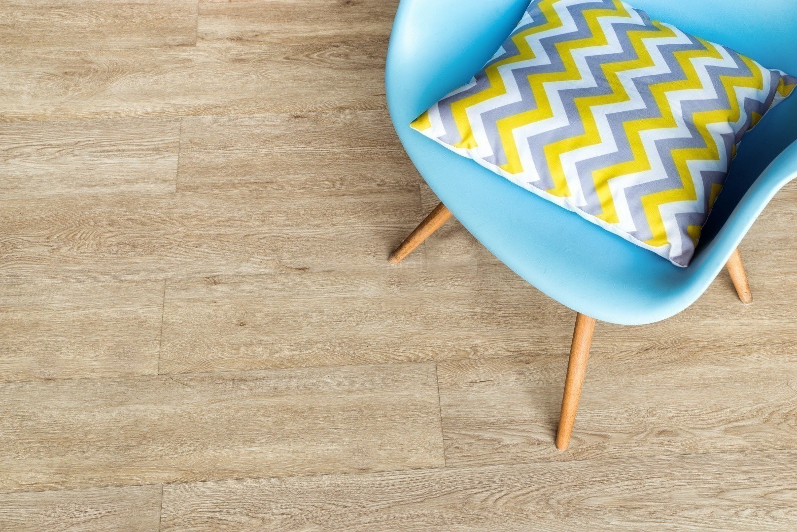 Кварцвиниловая плитка Alpine Floor клеевая Grand Sequoia LVT Сонома ECO 11-302 1219,2×184,15×2,5 фото в интерьере Кварцвиниловая плитка Alpine Floor клеевая Grand Sequoia LVT Сонома ECO 11-302 1219,2×184,15×2,5 фото в интерьере