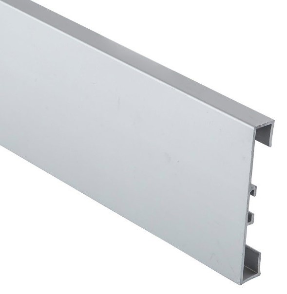 Плинтус алюминиевый Modern Decor C-40 серебро матовое 2950×40×10 Плинтус алюминиевый Modern Decor C-40 серебро матовое 2950×40×10