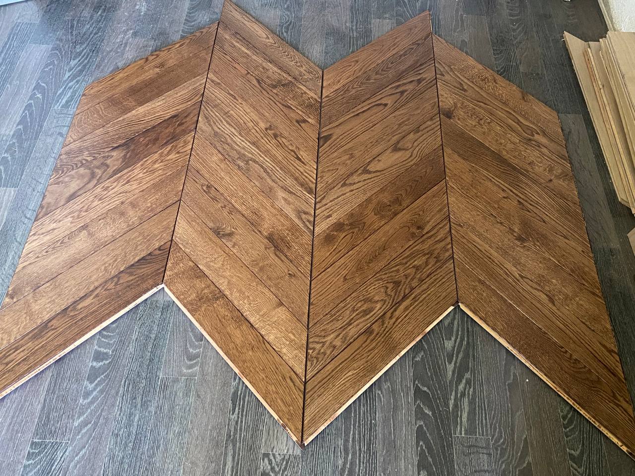 Инженерная доска Епаркет Дуб Орех рустик лак французская елка 640×120×15