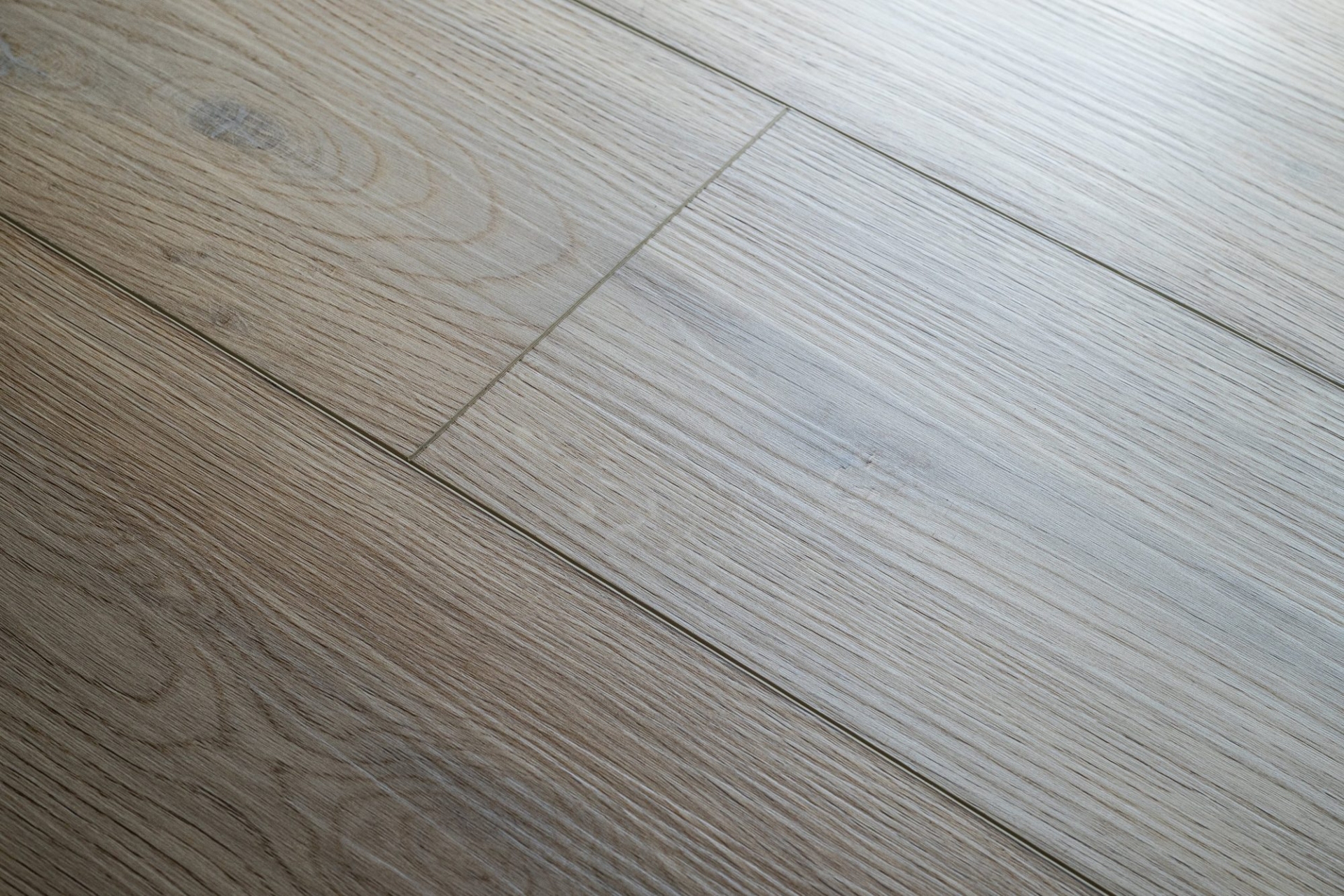 Кварцвиниловый SPC ламинат Damy Floor Family Дуб Натуральный 6607-9 1220×180×4