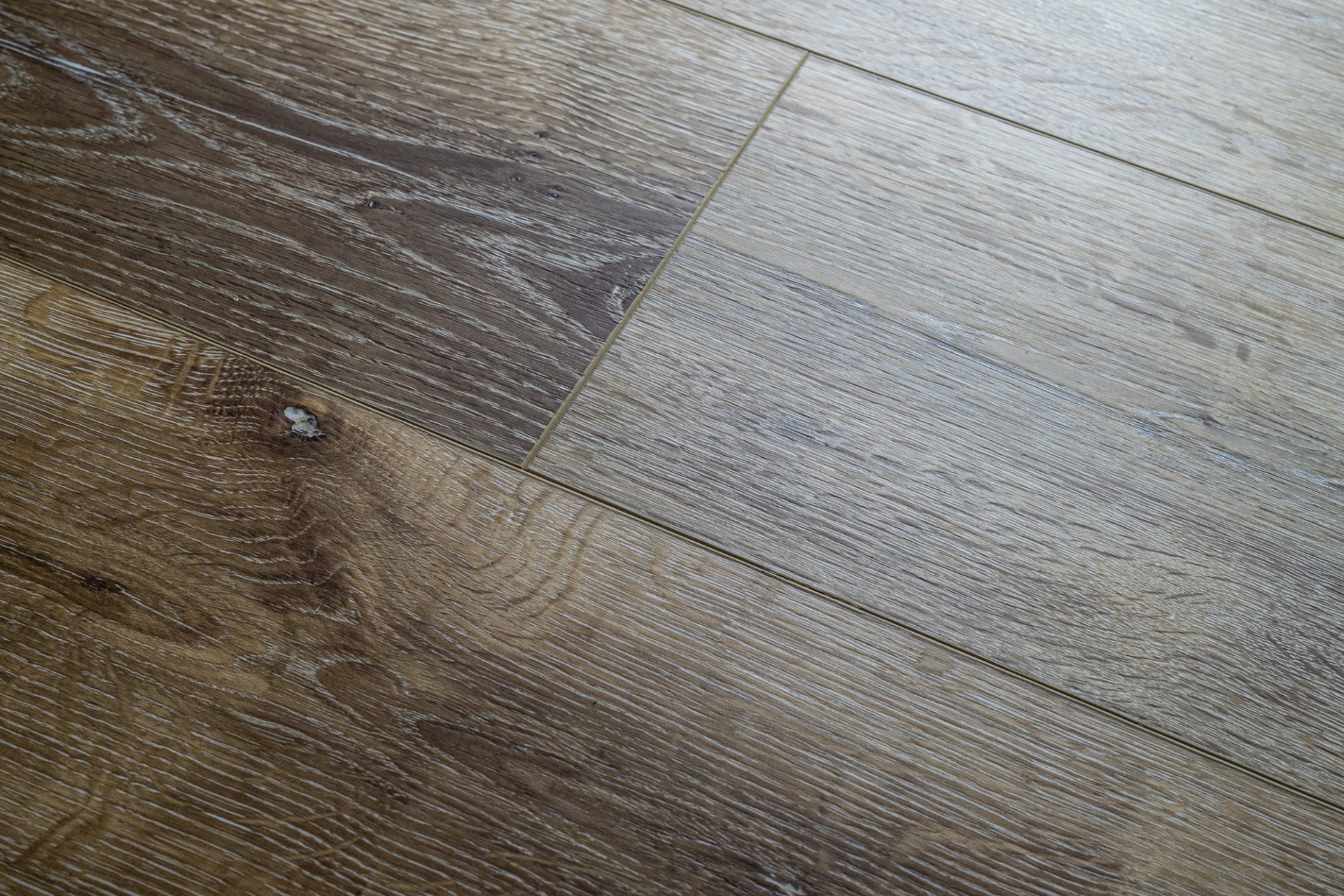 Кварцвиниловый SPC ламинат Damy Floor Family Дуб Провинциальный T7020-4 1220×180×4