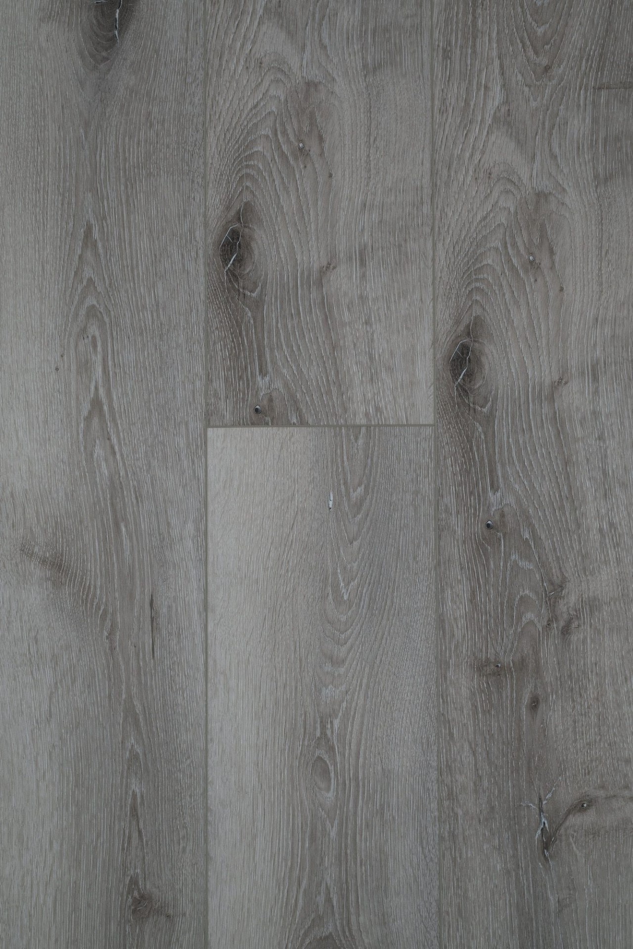Кварцвиниловый SPC ламинат Damy Floor Family Дуб Состаренный Серый T7020-5D 1220×180×4