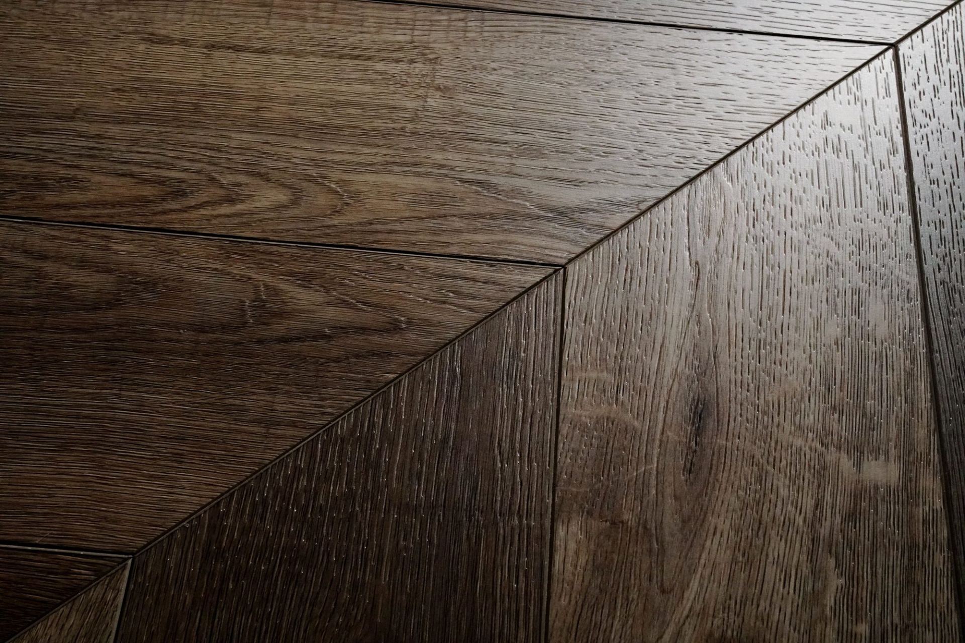 Кварцвиниловый SPC ламинат Damy Floor Chevron Сен-Жермен DF05-Ch французская елка 600×127×5