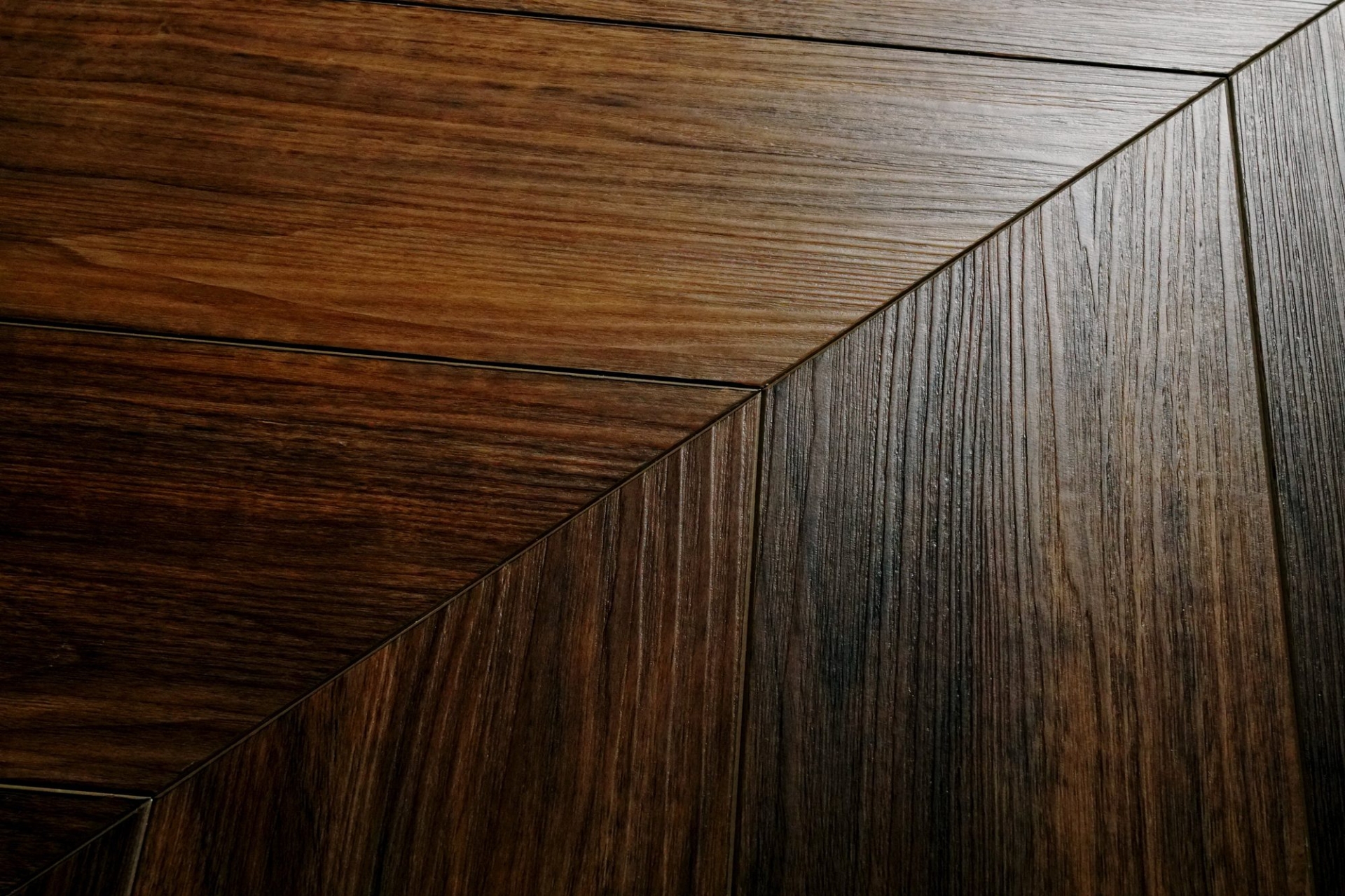 Кварцвиниловый SPC ламинат Damy Floor Chevron Монсоро DF09-Ch французская елка 600×127×5