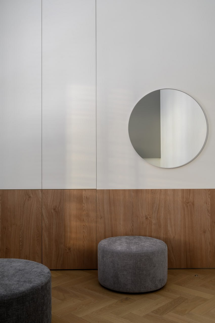 Композитная паркетная доска Quartz Parquet Штучный паркет Дуб Хельсинки 44-1258-58 венгерская елка 400×100×5 фото в интерьере Композитная паркетная доска Quartz Parquet Штучный паркет Дуб Хельсинки 44-1258-58 венгерская елка 400×100×5 фото в интерьере