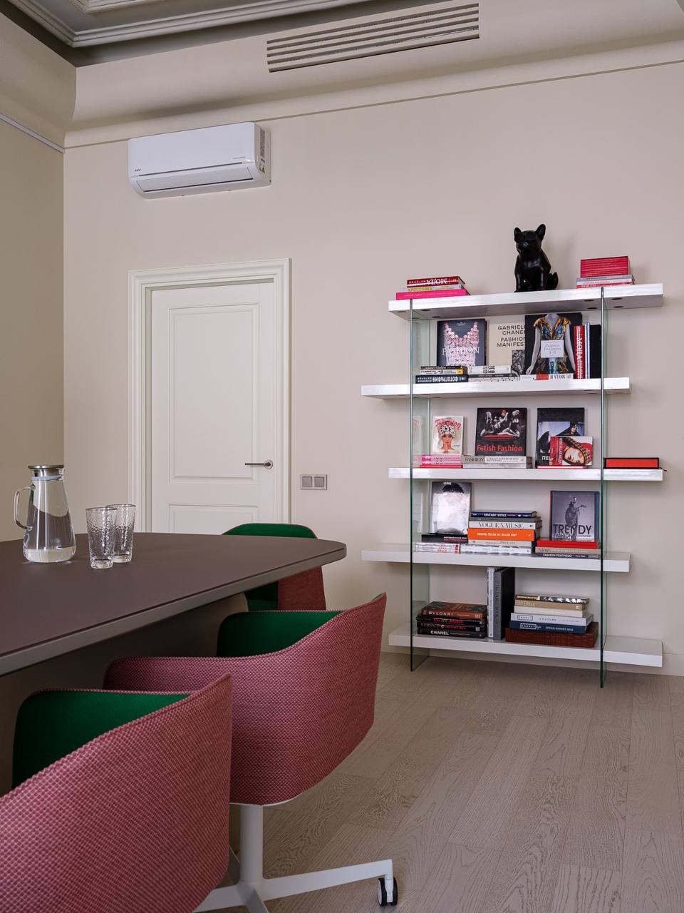 Композитная паркетная доска Quartz Parquet Классик Дуб Скандинавский 1258-57 400-1220×152×7 фото в интерьере Композитная паркетная доска Quartz Parquet Классик Дуб Скандинавский 1258-57 400-1220×152×7 фото в интерьере