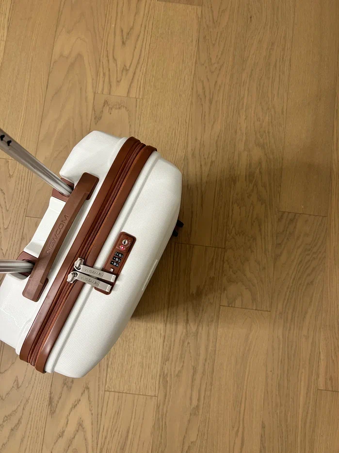 Композитная паркетная доска Quartz Parquet Классик Дуб Кедровый Латте 1258-59 400-1220×152×5 фото в интерьере Композитная паркетная доска Quartz Parquet Классик Дуб Кедровый Латте 1258-59 400-1220×152×5 фото в интерьере