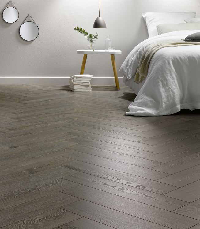 Ламинат Homflor Herringbone 8 BR Volcano 542 венгерская елка 644×143×8