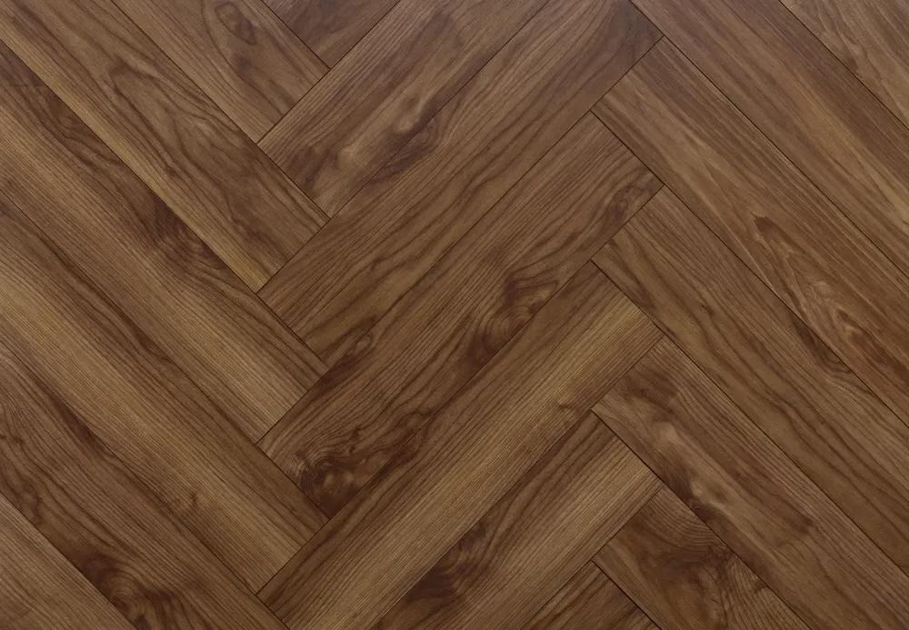 Ламинат Homflor Herringbone 12 BR Chocolate Walnut 520 венгерская елка 644×143×12