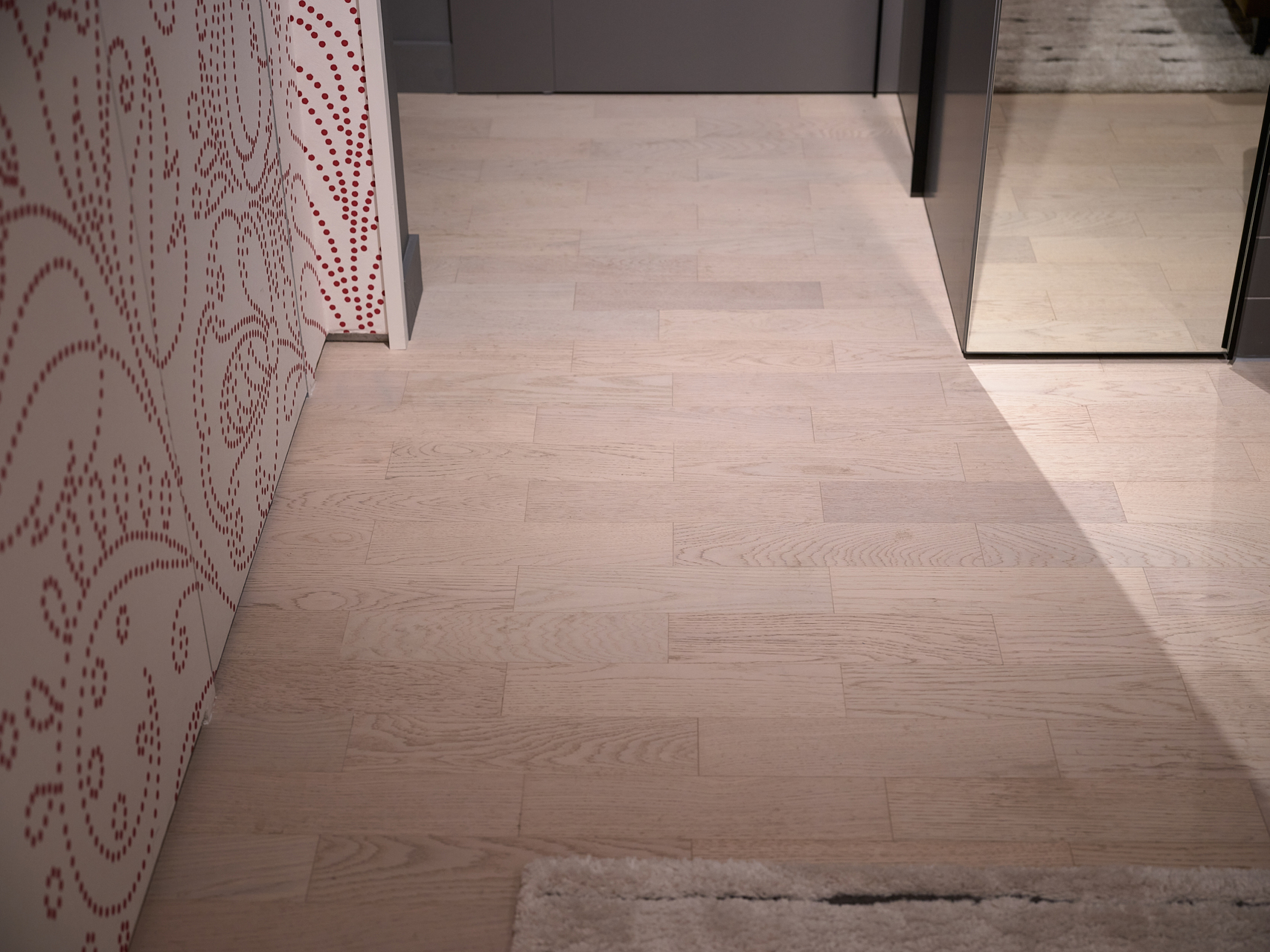 Композитная паркетная доска Quartz Parquet Штучный паркет Дуб Песочный 44-408 венгерская елка 400×100×5 фото в интерьере Композитная паркетная доска Quartz Parquet Штучный паркет Дуб Песочный 44-408 венгерская елка 400×100×5 фото в интерьере