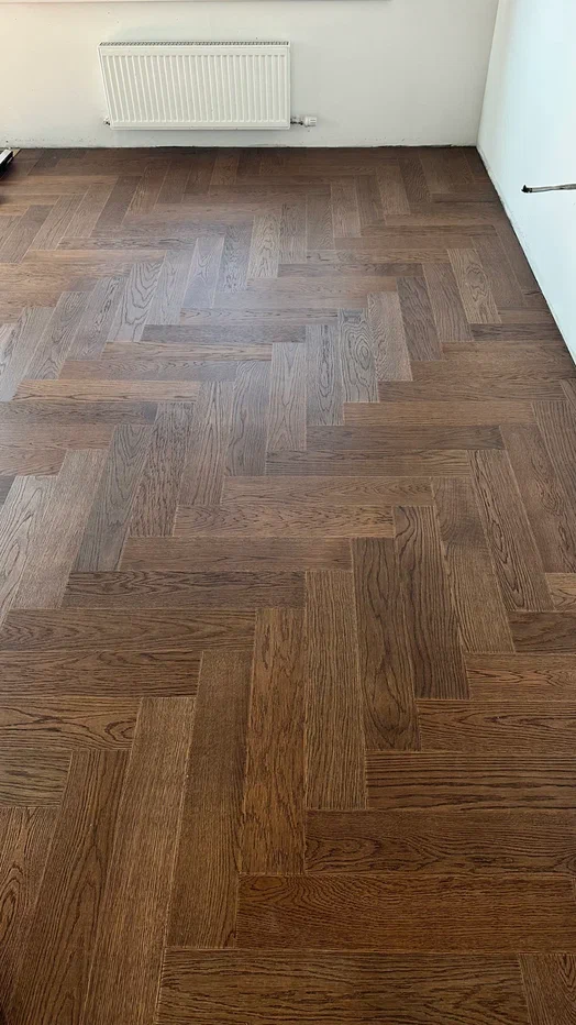 Композитная паркетная доска Quartz Parquet Штучный паркет Дуб Брауни 44-413 венгерская елка 400×100×5 Композитная паркетная доска Quartz Parquet Штучный паркет Дуб Брауни 44-413 венгерская елка 400×100×5