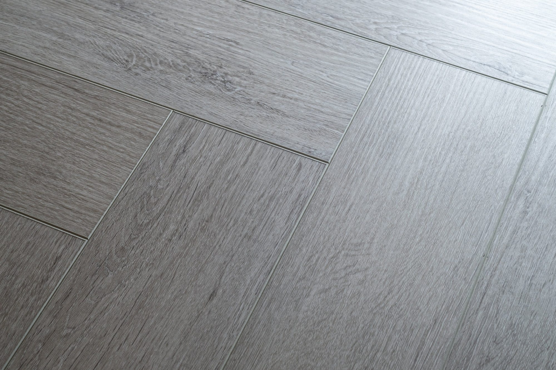 Кварцвиниловая плитка Damy Floor клеевая London LVT Йорк 191023EL-04-LVT венгерская елка 590×118×2,5