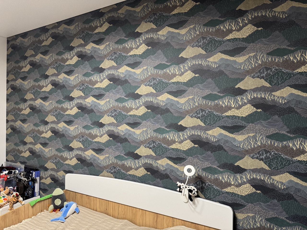 Обои Luna Сага о Лесе Lun2 004/1 10,05×1 фото в интерьере Обои Luna Сага о Лесе Lun2 004/1 10,05×1 фото в интерьере