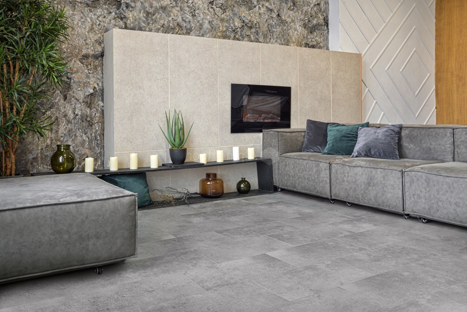 Кварцвиниловая плитка Alpine Floor клеевая Light Stone Ройал ЕCО 15-13 608×303×2,5 фото в интерьере