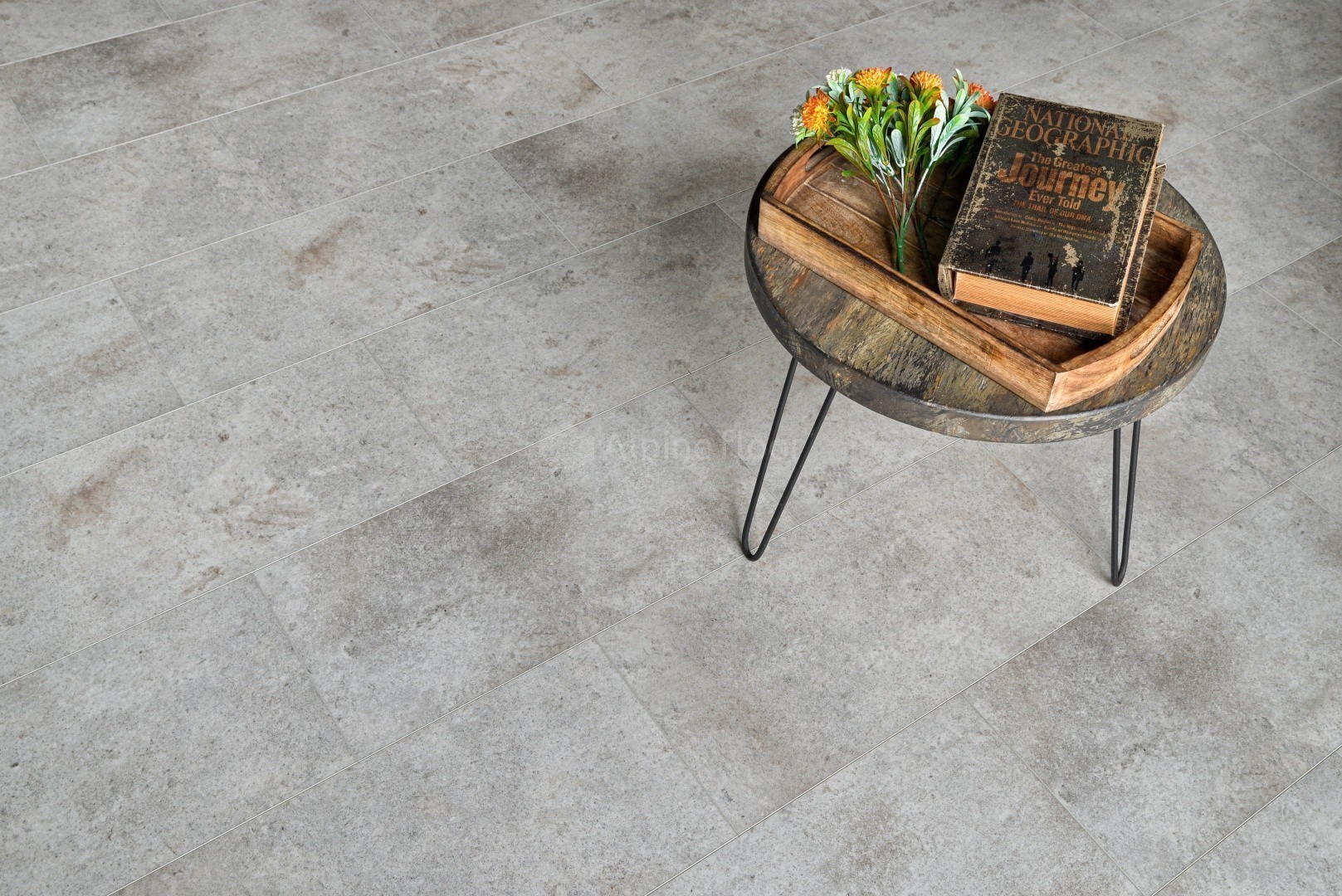 Кварцвиниловая плитка Alpine Floor клеевая Light Stone Зион ЕCО 15-14 608×303×2,5 фото в интерьере