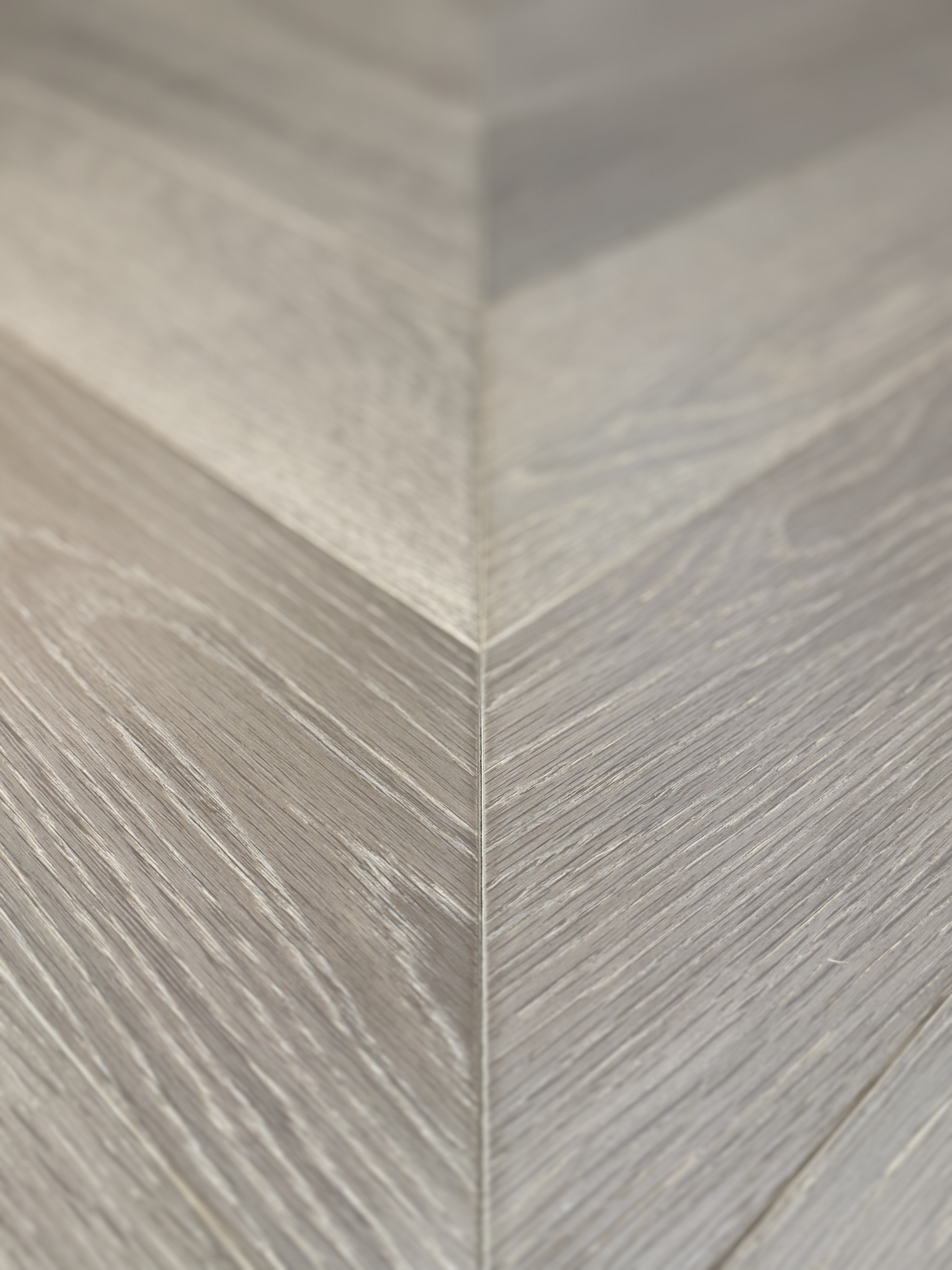 Инженерная доска HM Flooring Дуб Pearl Прайм французская елка 460×125×14 Инженерная доска HM Flooring Дуб Pearl Прайм французская елка 460×125×14