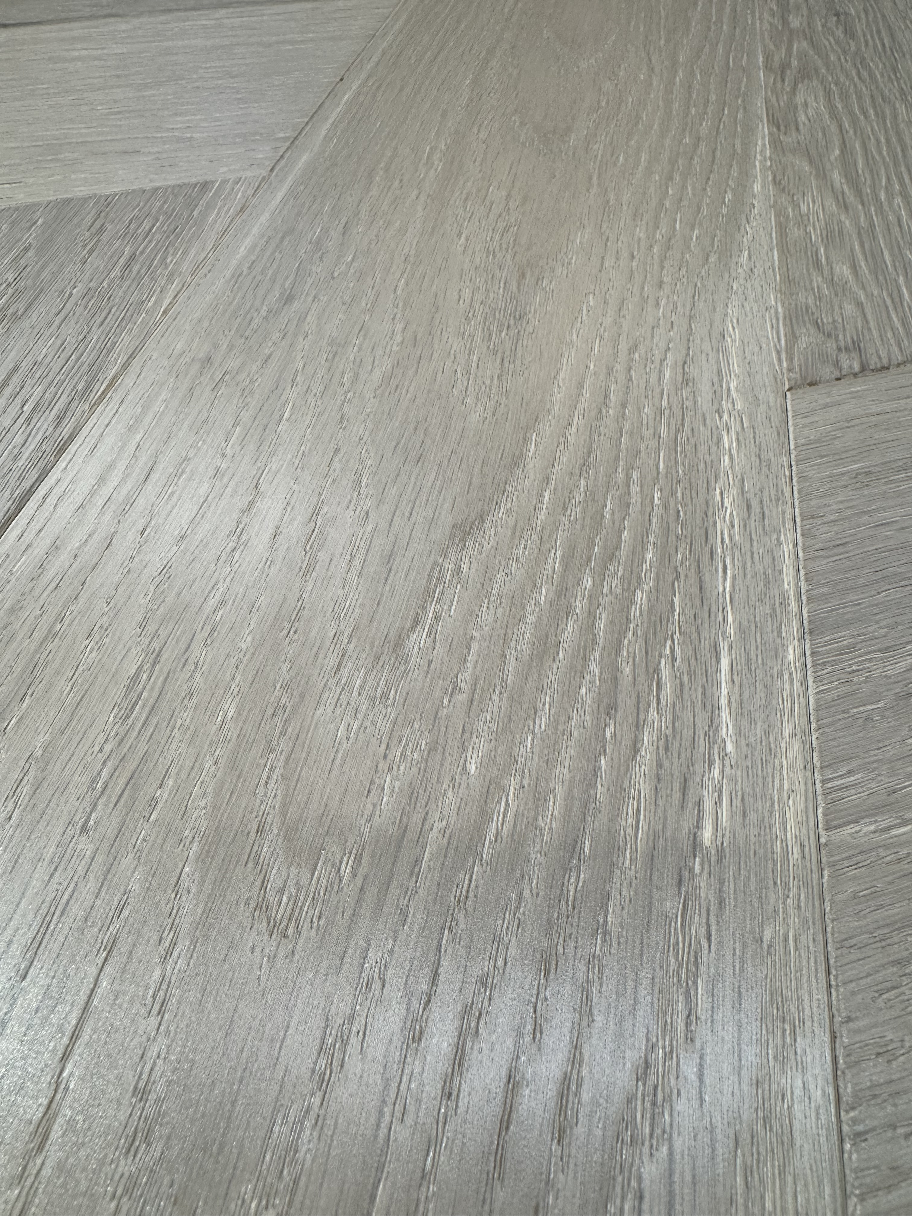 Инженерная доска HM Flooring Дуб Diamond Ginestra прайм итальянская елка 530×150×14 Инженерная доска HM Flooring Дуб Diamond Ginestra прайм итальянская елка 530×150×14