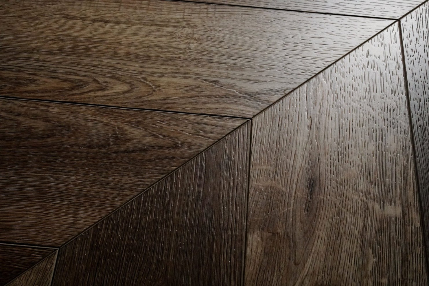 Кварцвиниловая плитка Damy Floor клеевая Chevron LVT Сен-Жермен DF05-Ch-LVT французская елка 600×127×2,5