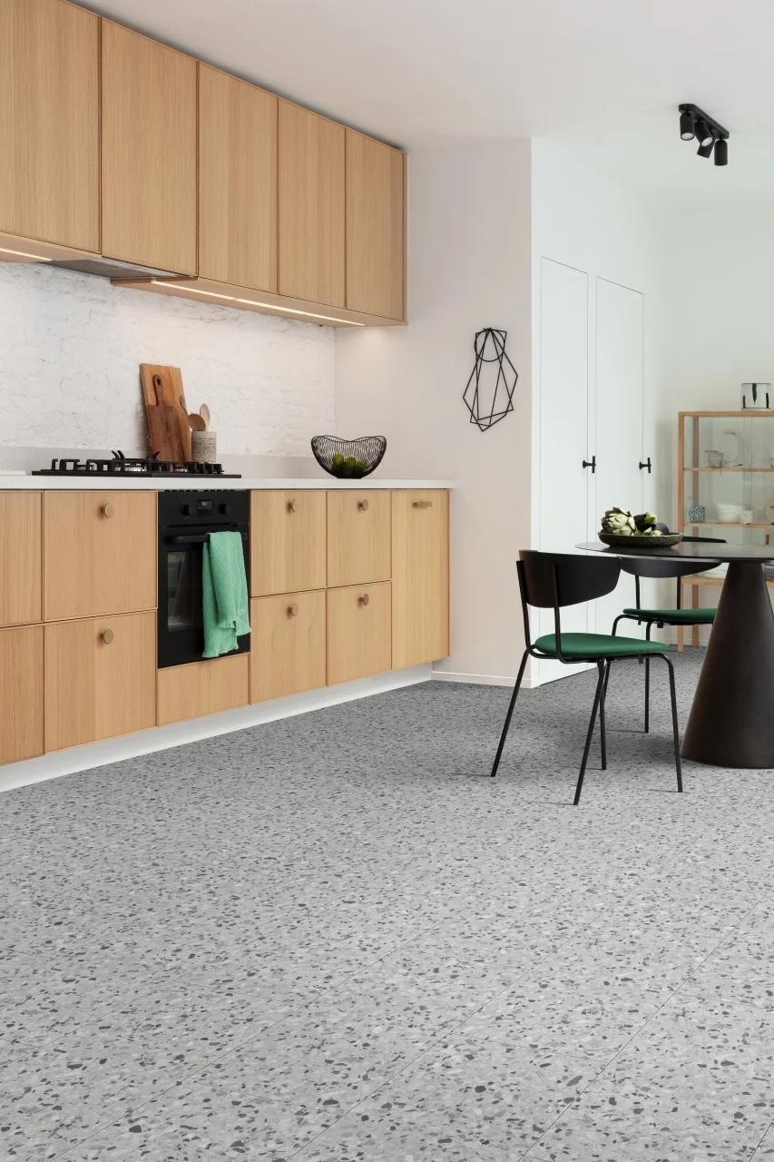 Кварцвиниловый SPC ламинат Adelar Eterna Acoustic Ravello 15928 400087683 610×305×6 фото в интерьере