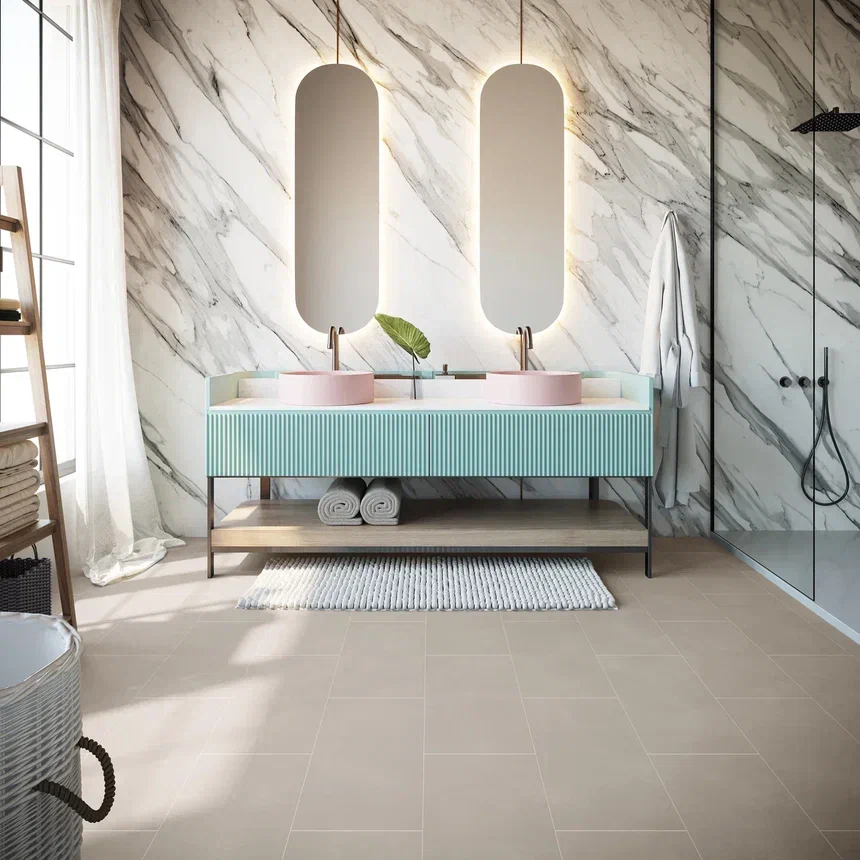 Кварцвиниловая плитка Invictus клеевая Maximus Tile Concrete Crush Smoke 610×305×2,5 фото в интерьере