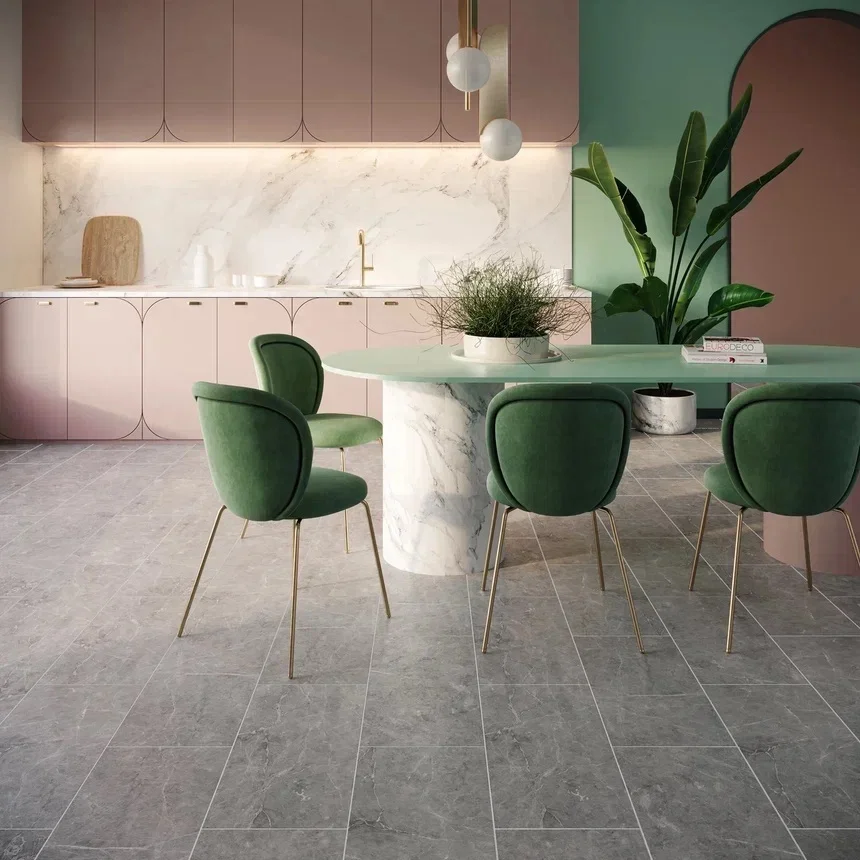 Кварцвиниловый SPC ламинат Invictus Maximus Tile Hudson Stone Silver 907×450×6 фото в интерьере