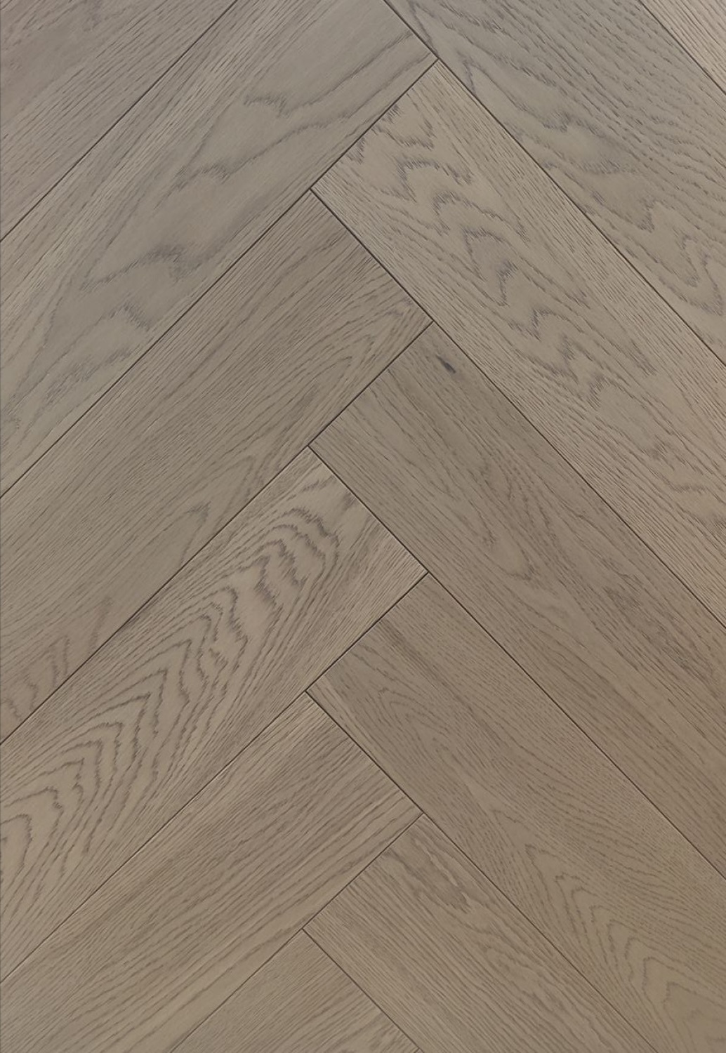 Инженерная доска HM Flooring Дуб Decor 31 Прайм венгерская ёлка 600×125×14 Инженерная доска HM Flooring Дуб Decor 31 Прайм венгерская ёлка 600×125×14