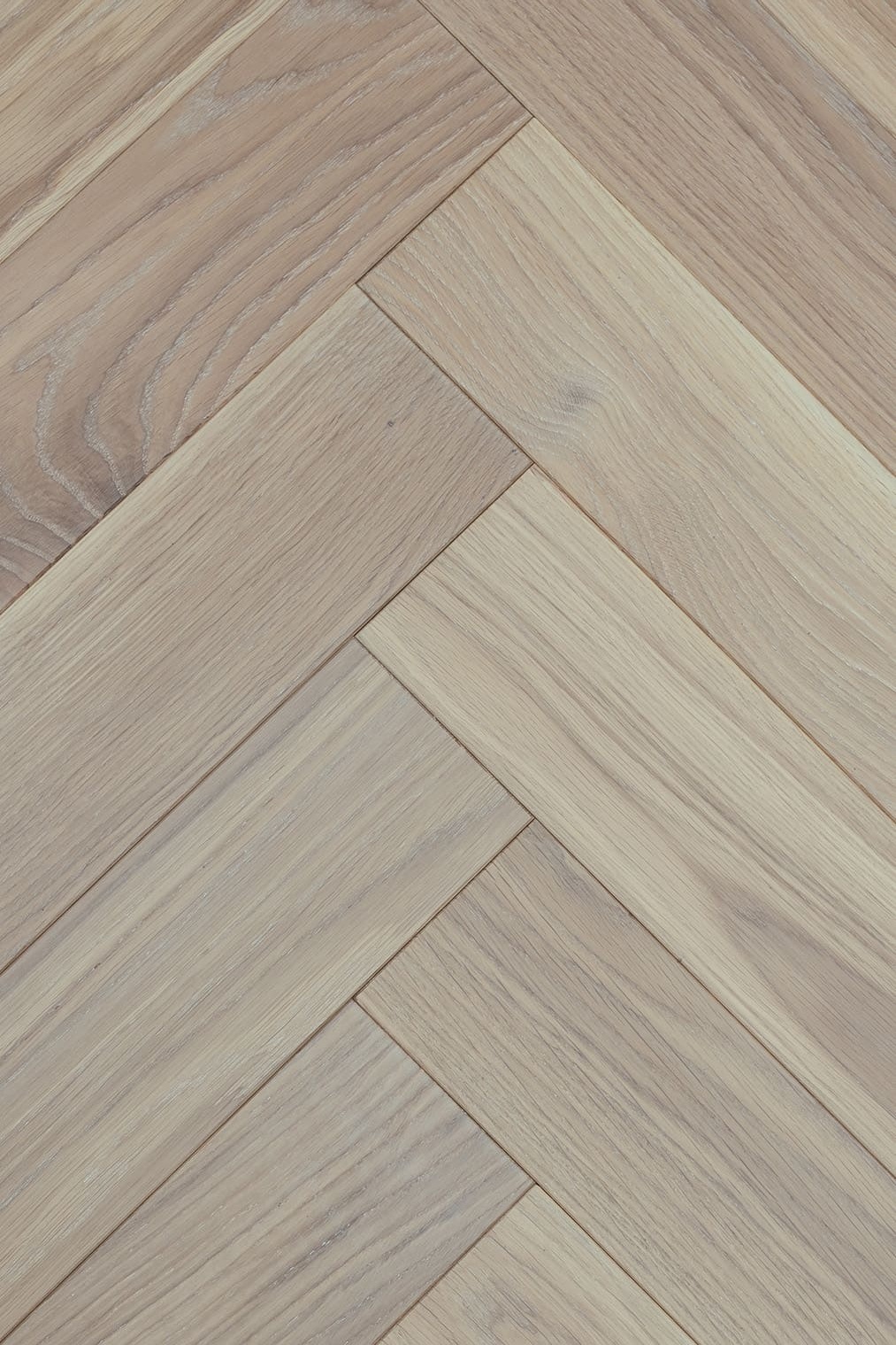Паркетная доска Karelia Herringbone Дуб Tan HB 1019ABHB8TANN111 Natur венгерская елка 600×100×14 Паркетная доска Karelia Herringbone Дуб Tan HB 1019ABHB8TANN111 Natur венгерская елка 600×100×14