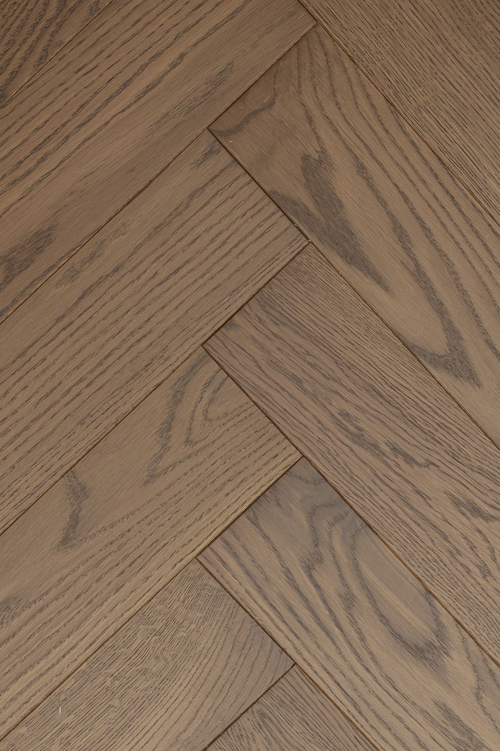 Паркетная доска Karelia Herringbone Дуб Craft HB 1019ABHB8CRAF111 Natur венгерская елка 600×100×14 Паркетная доска Karelia Herringbone Дуб Craft HB 1019ABHB8CRAF111 Natur венгерская елка 600×100×14