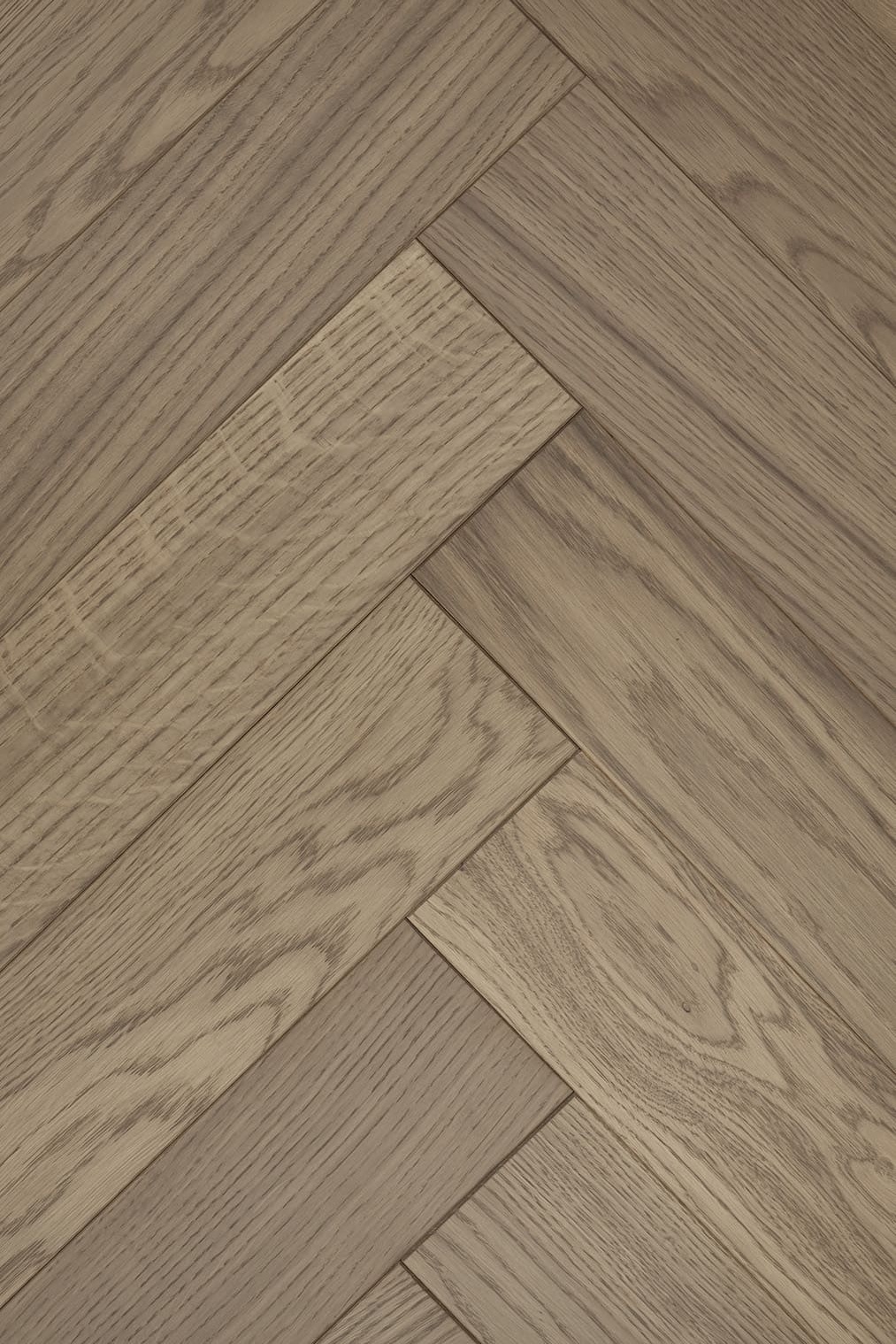 Паркетная доска Karelia Herringbone Дуб Seppia HB 1019ABHB8SEPP111 Natur венгерская елка 600×100×14 Паркетная доска Karelia Herringbone Дуб Seppia HB 1019ABHB8SEPP111 Natur венгерская елка 600×100×14