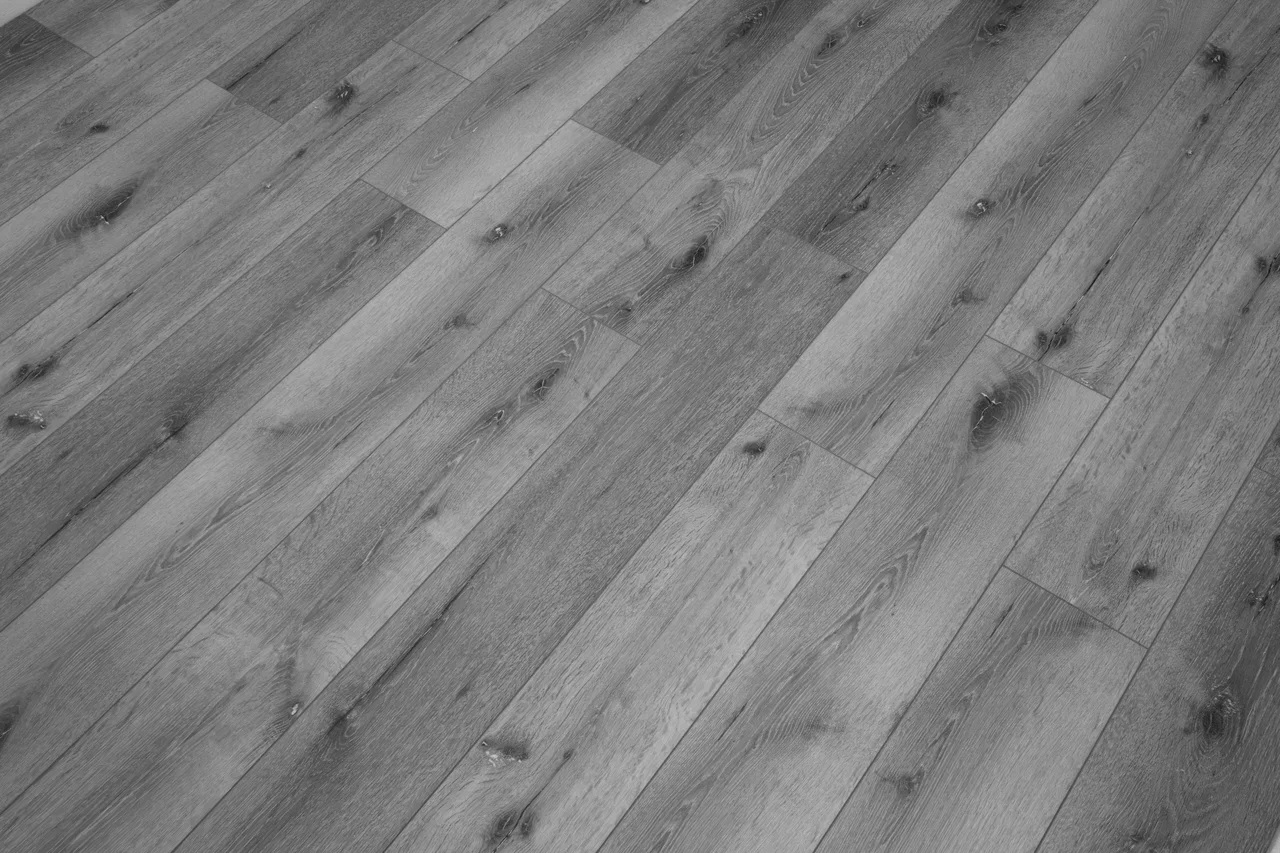 Кварцвиниловая плитка Damy Floor клеевая Family LVT Дуб Сильвер T7020-23-LVT 1227×187×2,5
